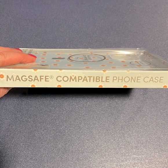 NIP 🦢🌼 xo poppy 🌼🦢 Phone Case for iPhone 13/12 Pro Max - Picture 5 of 6